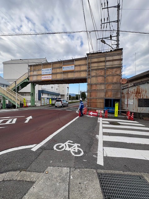 土木某所歩道橋塗装改修工事