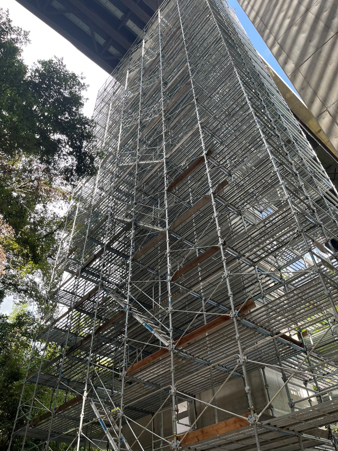 土木某所橋脚耐震補強工事